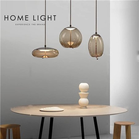 LUNA 299 - izuzetno sofisticirana visilica koja donosi notu suptilne elegancije u vaš prostor.