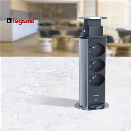 LG 654974 STUBIĆ 60 3X2P+E USB A+C 2M (CRNA)