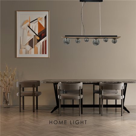 Ovaj luster sa 6 G9 sijalicama pruža intenzivnu i elegantnu rasvetu u luksuznim prostorijama