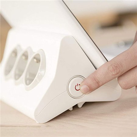 LG 694810 PRODUŽNI BLOK 3X2P+E 2XUSB-A + OSIG 1.5M (BELA/S.SIVA)