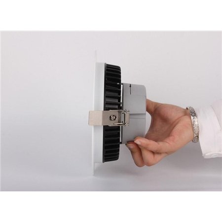 Ugradna LED svetiljka