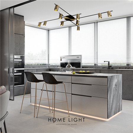 Luster u kombinaciji crne i mesing boje.