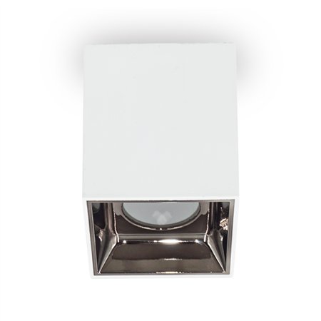 Nadgradna plafonska spot lampa.