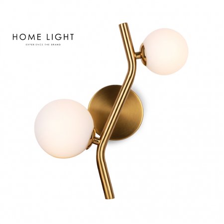 Zidna lampa modernog i originalnog dizajna u boji mesinga