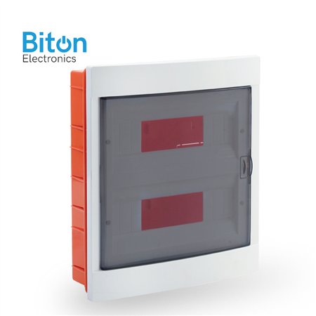 Ugradna razvodna tabla sa 24 mesta i transparentnim vratima.